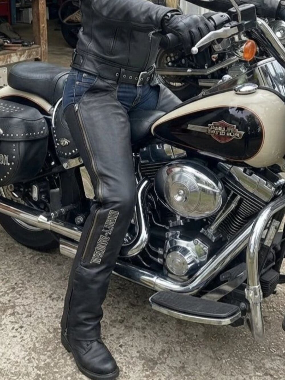 Harley Davidson Black Leather Motorcycle Biker Chaps Women's Small